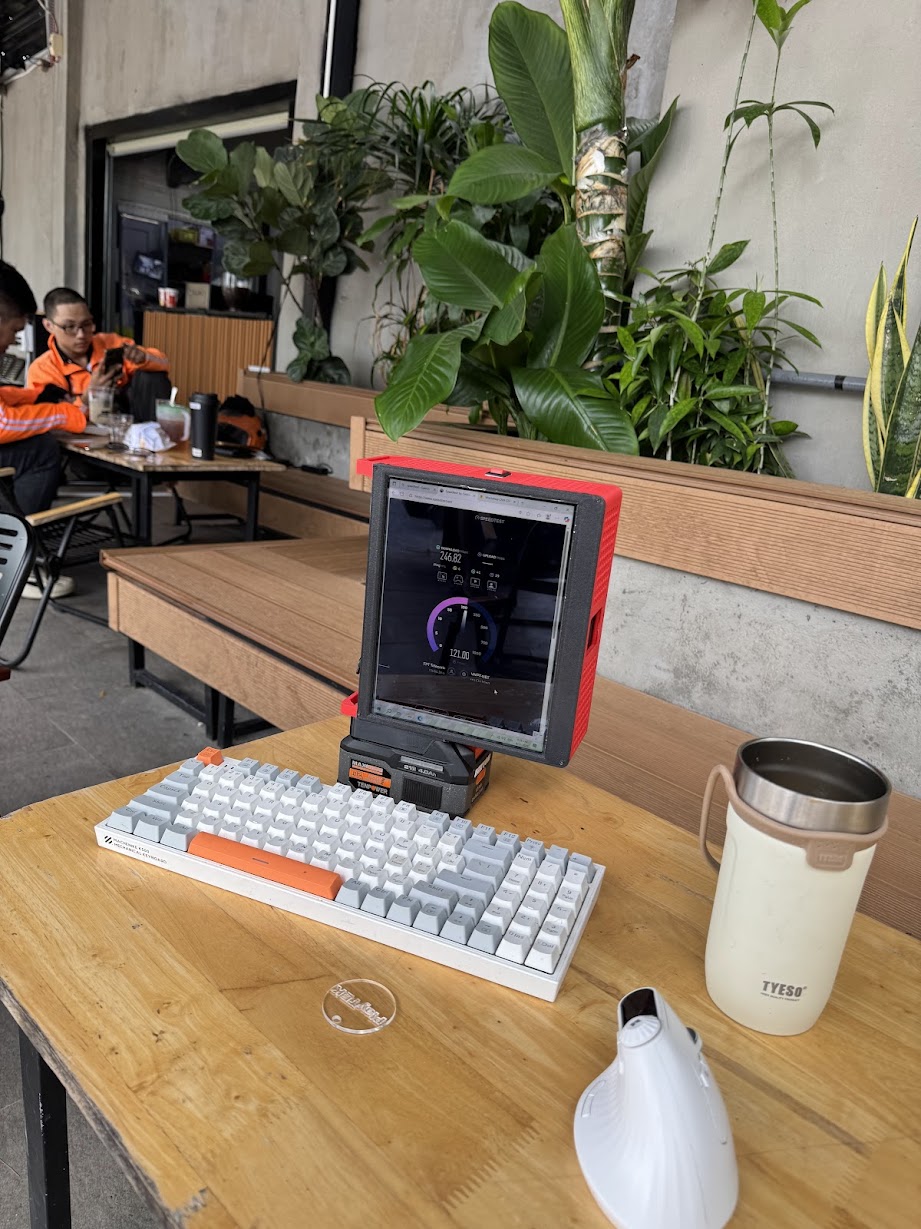 Khi anh em đam mê pc mà lại muốn xách theo ra quán cafe